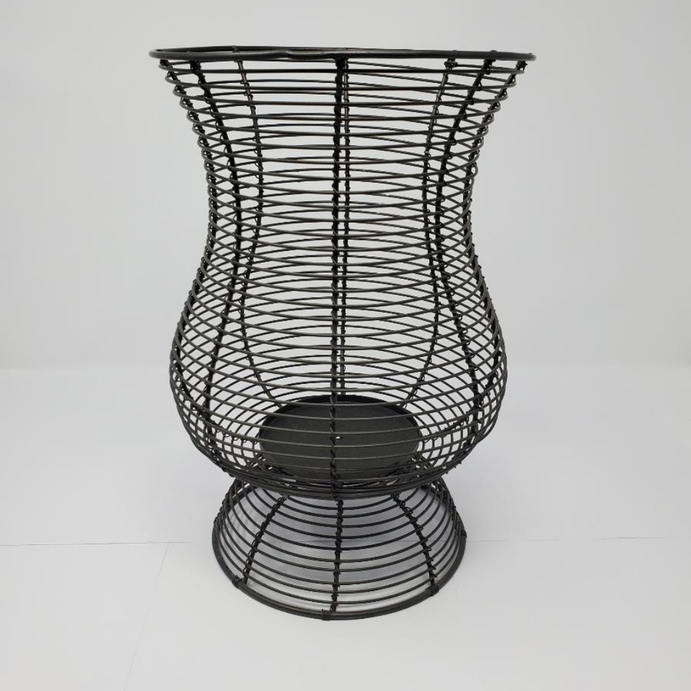 Vintage 90s Black Metal Wire Indoor/Outdoor Candle Holder